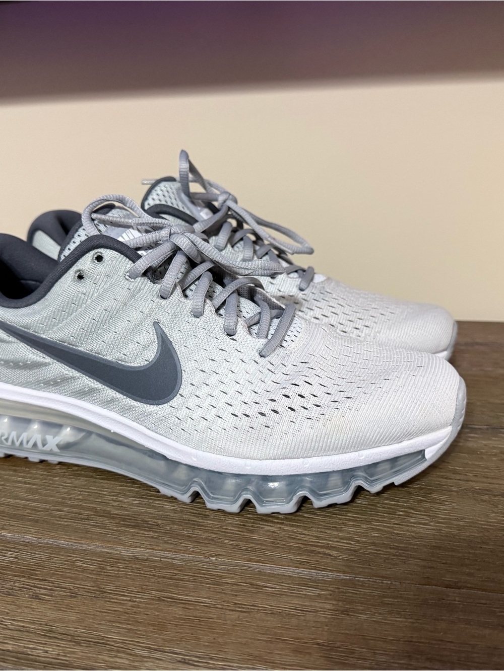 Nike Air Max 2017 Gray Silver Men’s Size 10 Running Shoes 849559-010